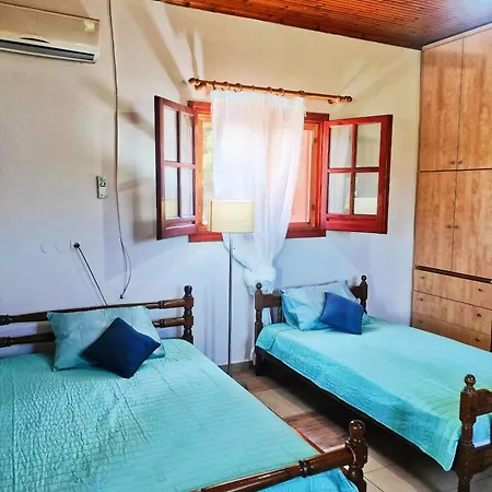 House Near Olympia Sleeps 6 Apartment Katakolo