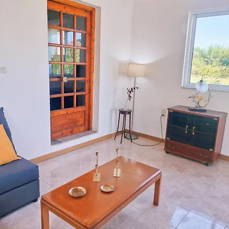 Apartment House Near Olympia Sleeps 6 *
